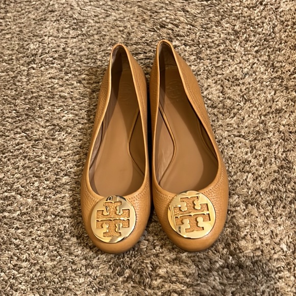 shoes - Picture 3 of 3